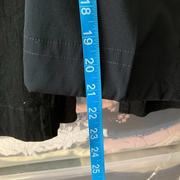 Tail Tech Golf Capris Womens Sz 8 Navy Blue Stretch‎ Cinch Pants Zip Pockets - Picture 9 of 9